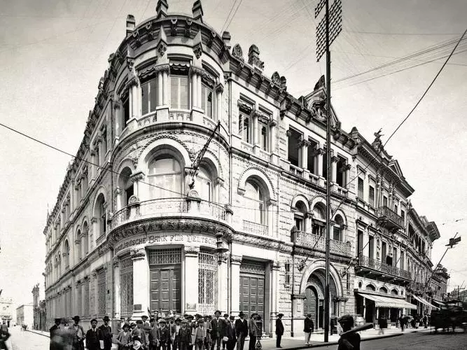 1024px edificio do brasilianische bank fur deutschland  vincenzo pastore 