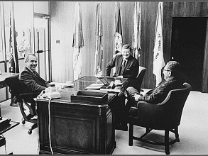 president richard nixon with henry kissinger and john wayne san clemente